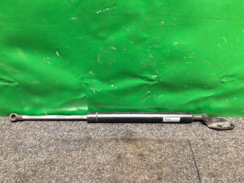 TD11-62-620D | Амортизатор крышки багажника задн. лев. MAZDA CX-9 06-16