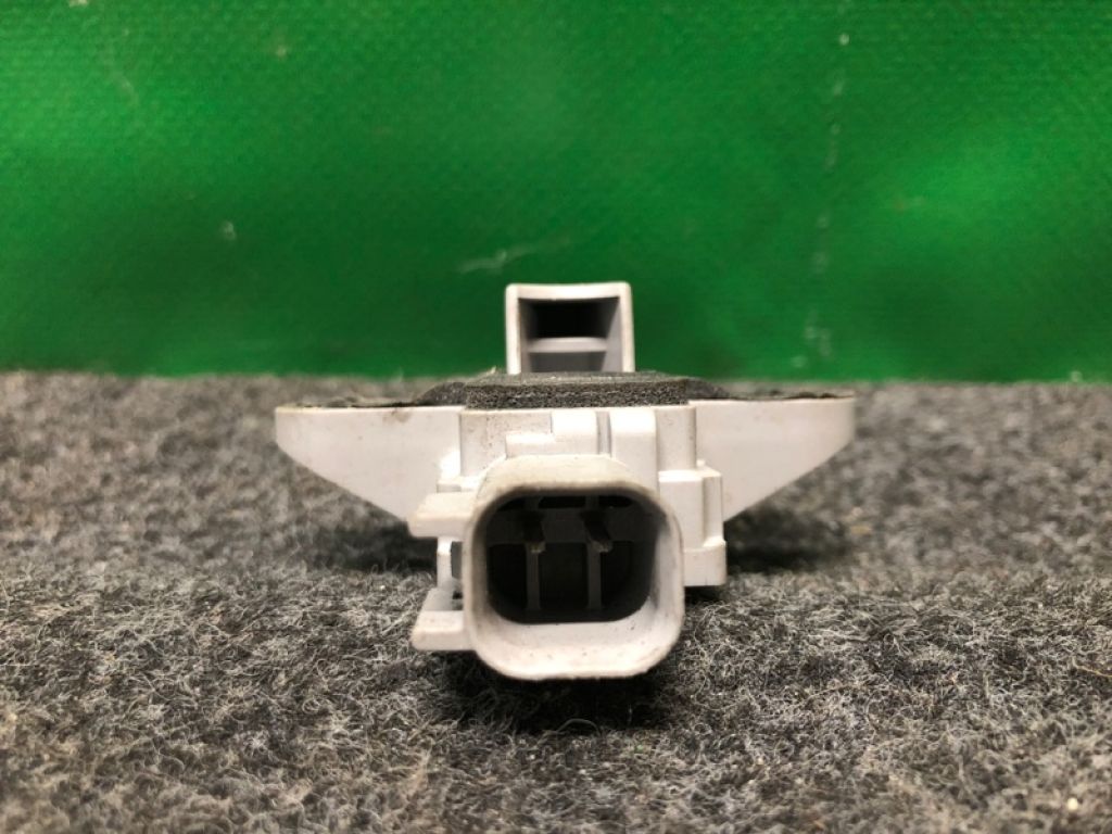 38930-57L10 | Датчик удару SUZUKI KIZASHI 09-14 - Фото 3