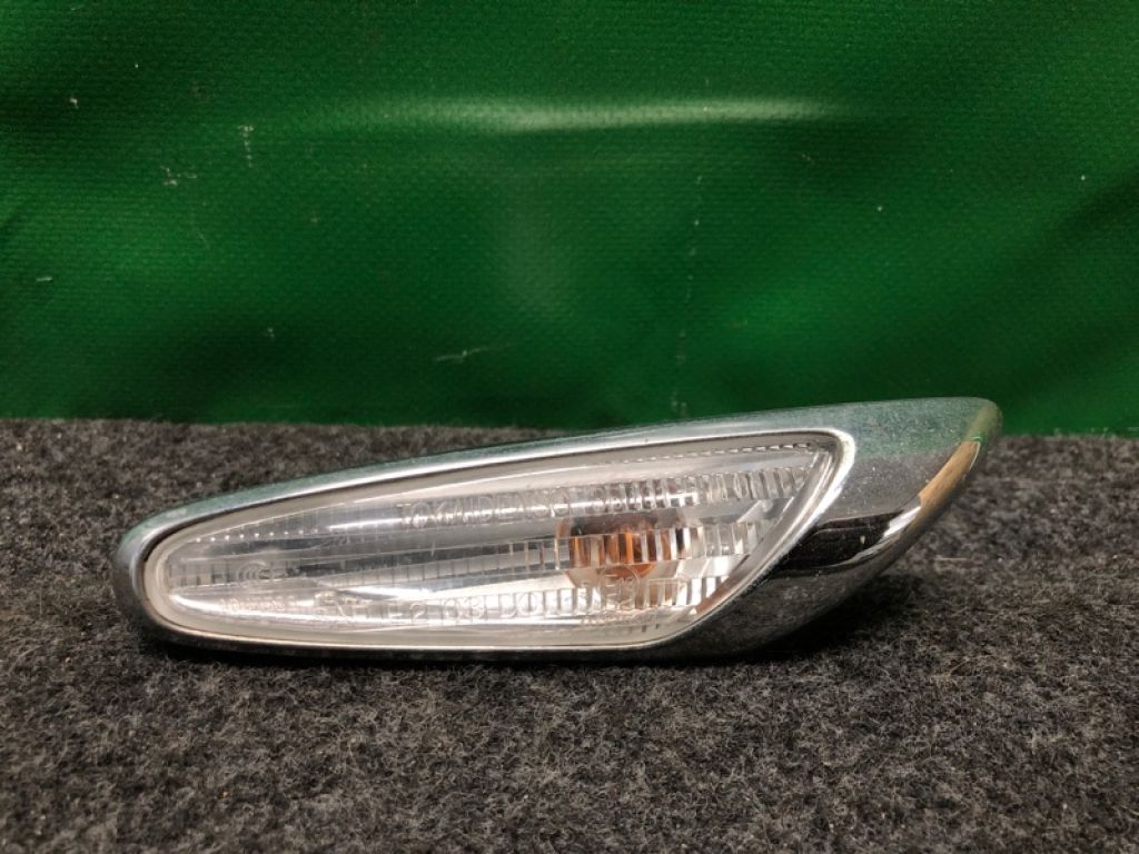 36410-57L00 | Повторитель поворота в крыло прав. SUZUKI KIZASHI 09-14