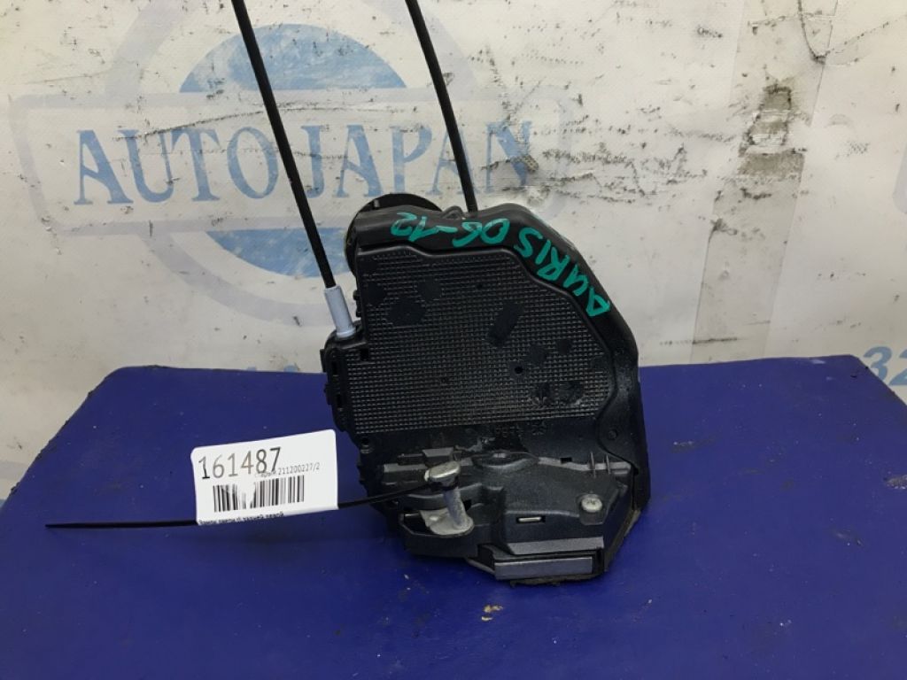 69060-42020 | Замок двері задн. лів. TOYOTA AURIS 06-12