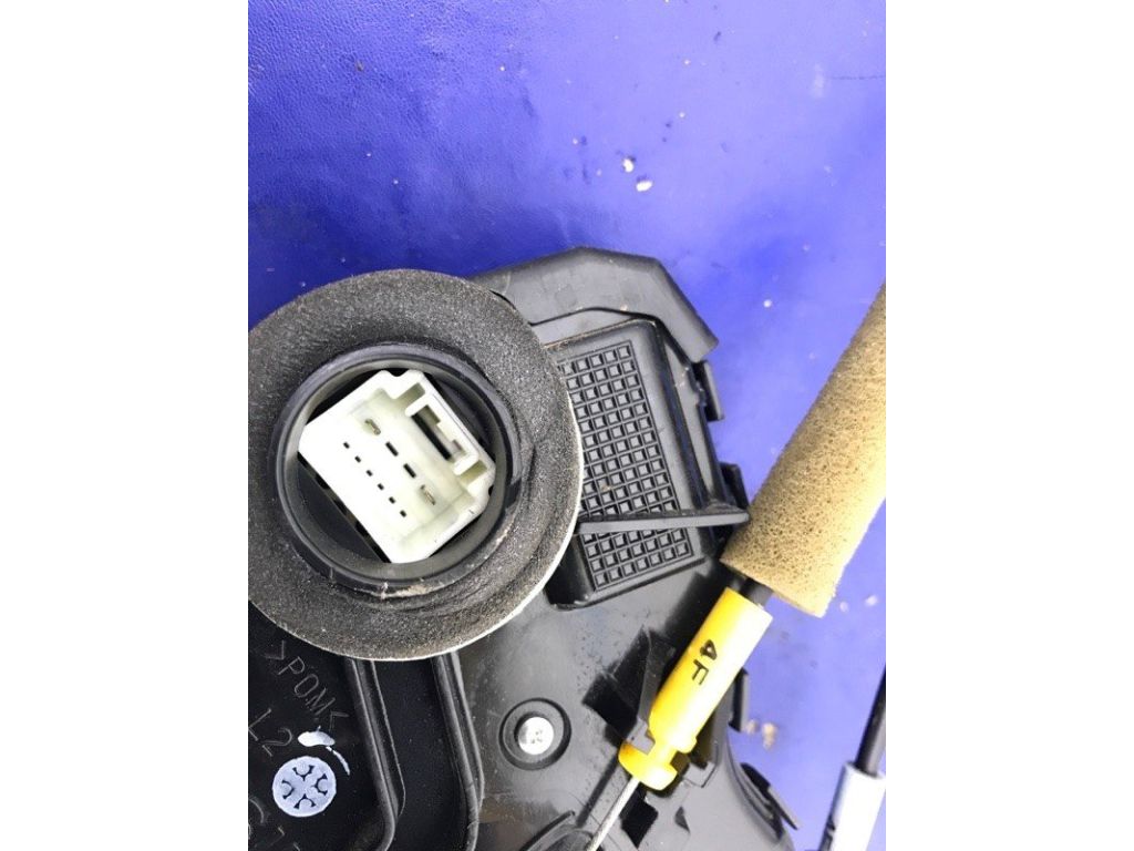 69040-06180 | Замок двері передн. лів. TOYOTA COROLLA 150 06-13 - Фото 4