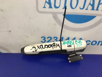 Ручка двери наружная задн. прав. TOYOTA AURIS 06-12