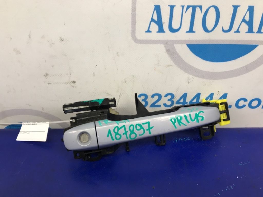 69210-74030-A0 | Ручка двери наружная передн. прав. TOYOTA PRIUS - 30 09-17