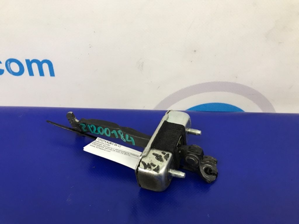 68610-12190 | Ограничитель двери задн. прав. TOYOTA AURIS 06-12