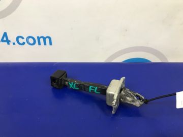 Обмежувач дверей передн. лів. MITSUBISHI OUTLANDER XL 05-13