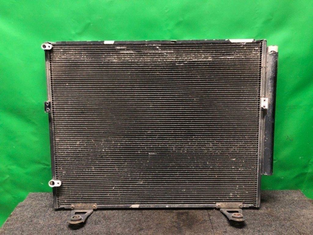 88460-0C100 | Радиатор кондиционера TOYOTA TUNDRA 07-13