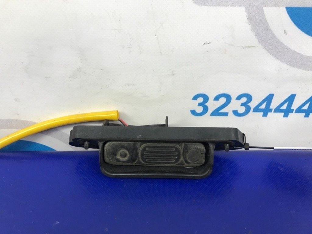 5810A077 | Кнопка открывания багажника наружная задн. MITSUBISHI OUTLANDER GF 12-