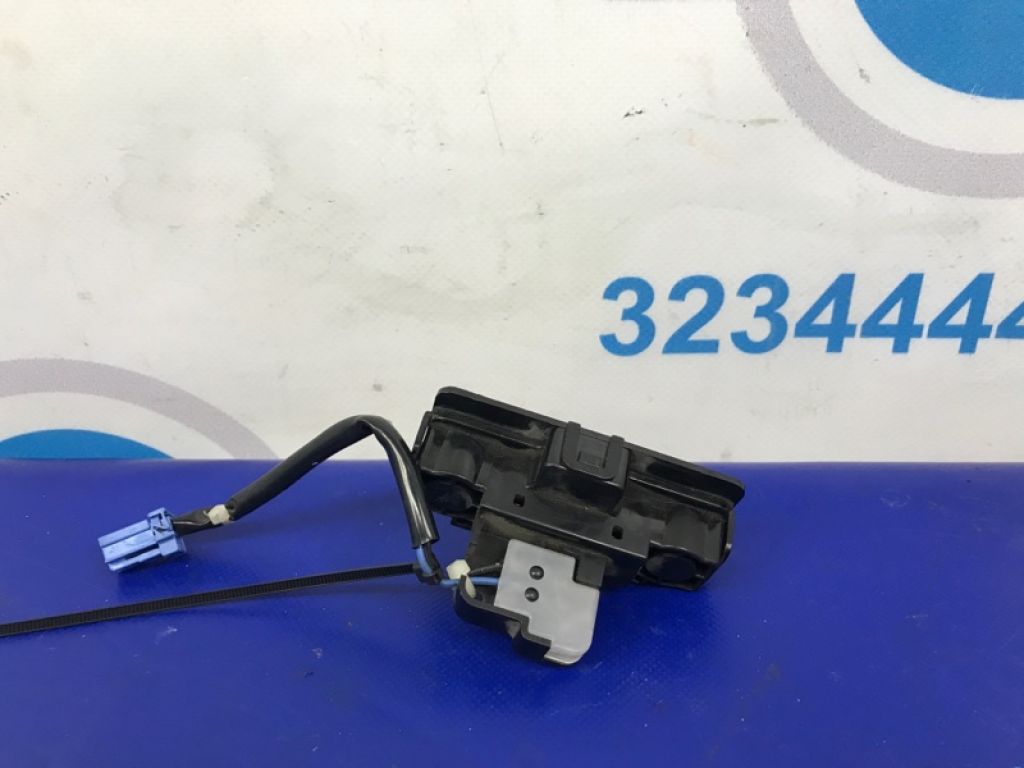 74810-SEA-013 | Кнопка відкриття багажника зовнішня задн. HONDA ACCORD CL7 / TSX 03-08 - Фото 2