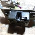 90330-7S600 | Замок стекла крышки багажника INFINITI QX56 / TITAN / ARMADA 04-16 - Превью 5