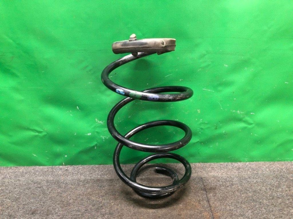 51401-TZ3-A01 | Пружина передньої підвіски прав. ACURA TLX 14-17