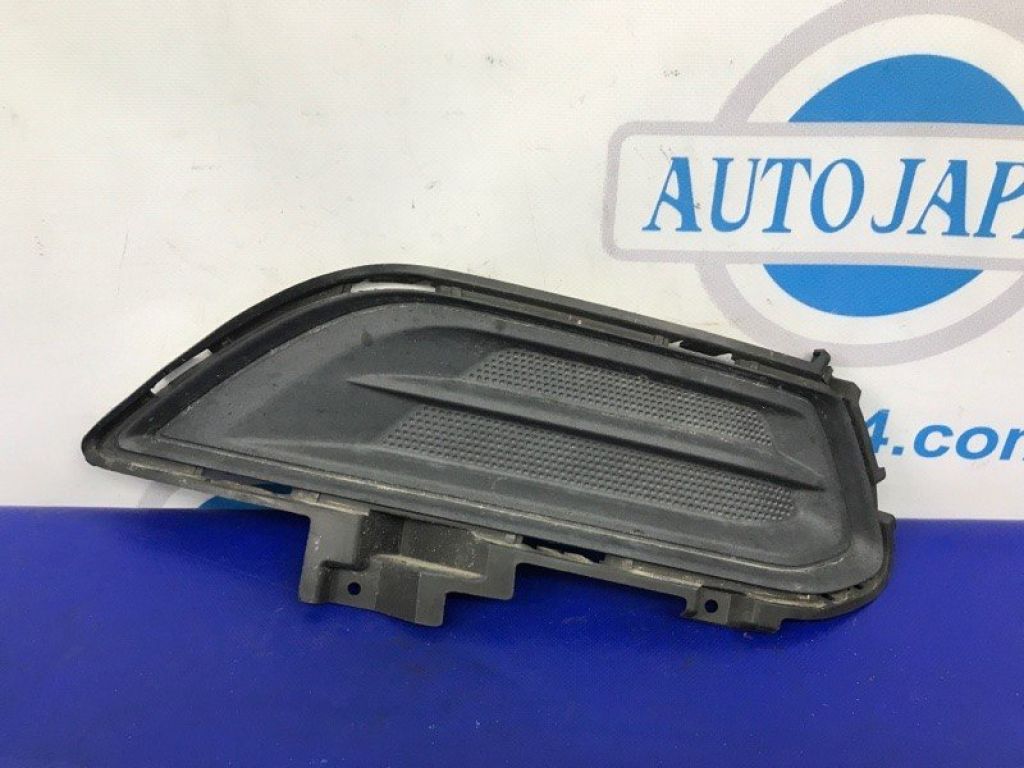 DS7Z-17B814-AA | Заглушка протитуманних фар передн. прав. FORD FUSION 14-