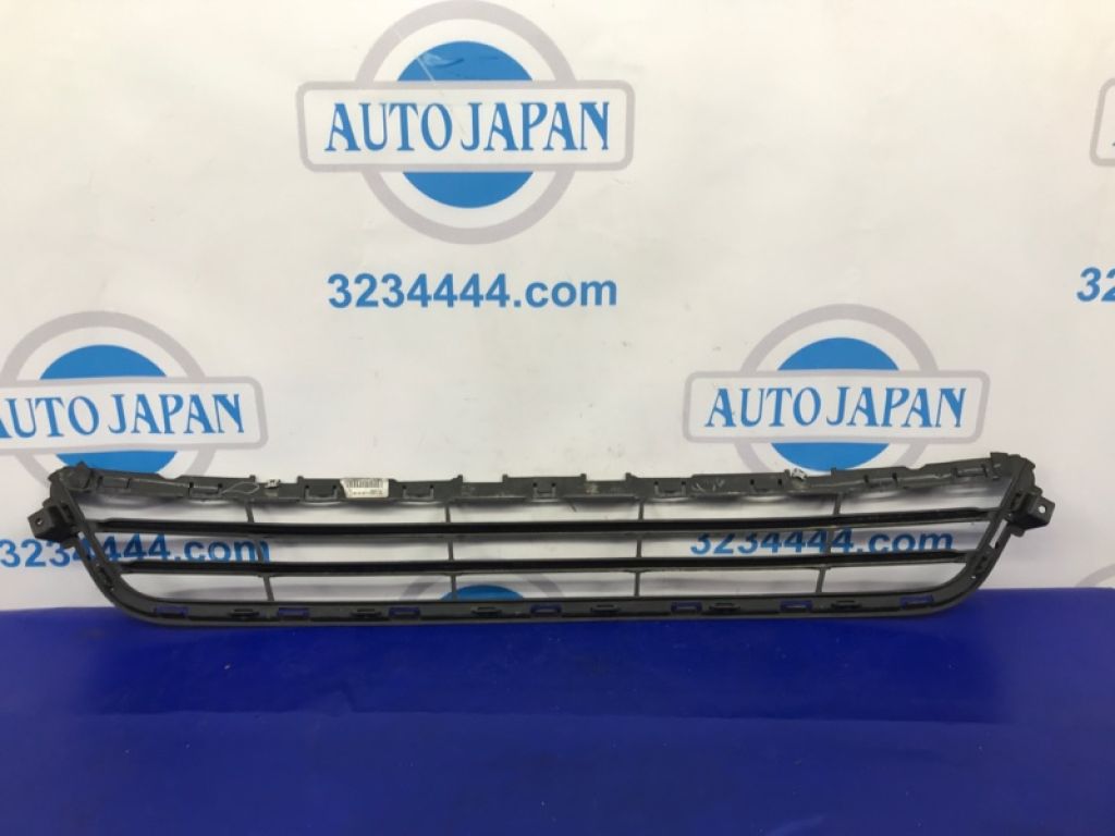 DS7Z-17K945-AB | Решетка переднего бампера FORD FUSION 14- - Фото 2