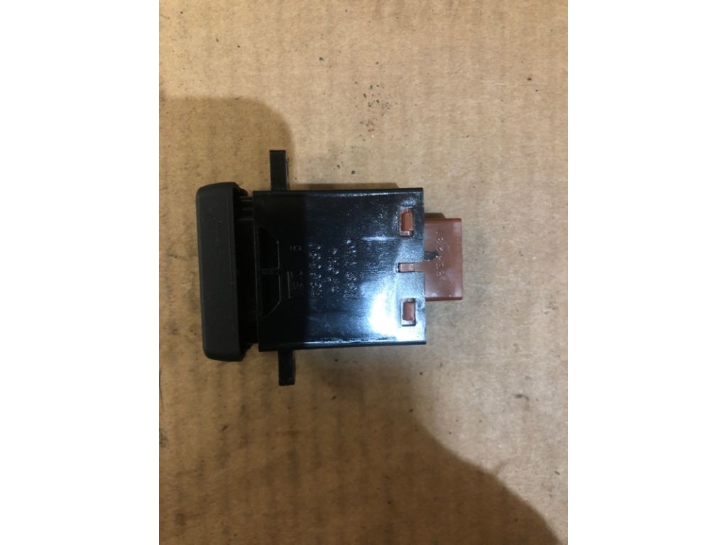 35600-TX4-A01 | Кнопка обогрева сидений прав. ACURA RDX 12-19 - Фото 2