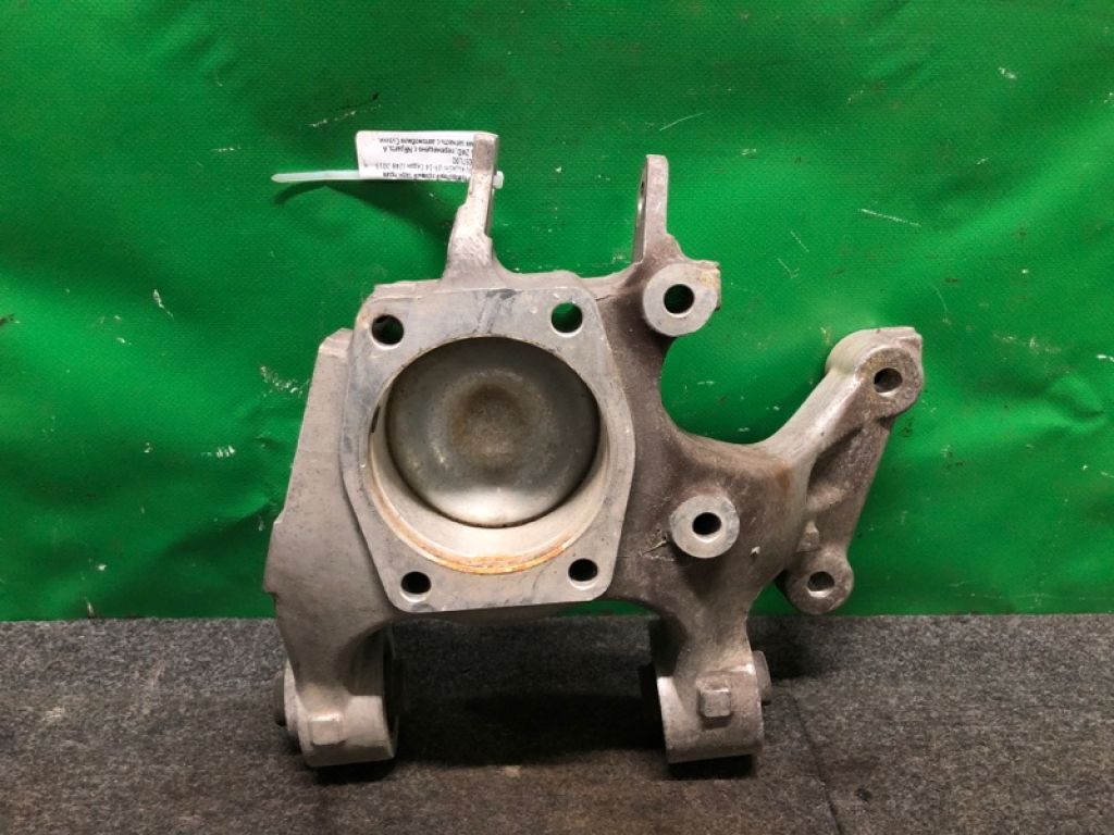 46110-57L00 | Цапфа задн. прав. SUZUKI KIZASHI 09-14