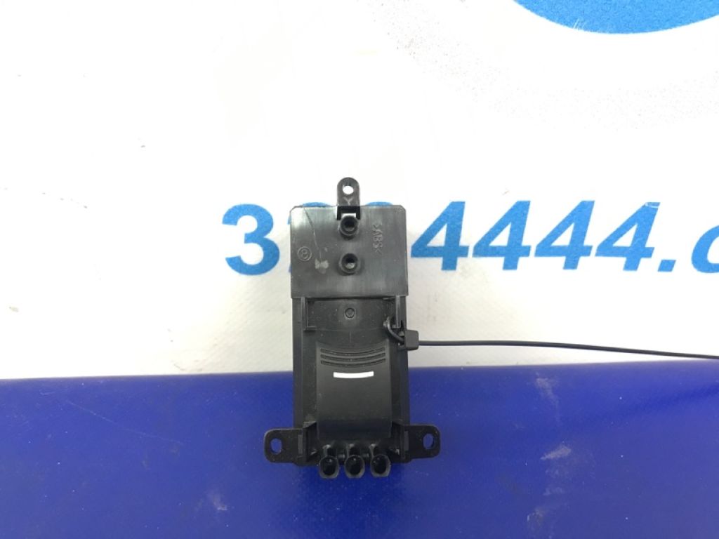 35770-TK4-A01 | Кнопка стеклоподъемника задн. прав. ACURA RDX 12-19