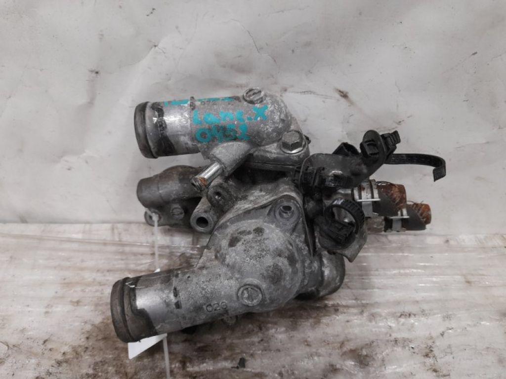 1305A236 | Корпус термостата MITSUBISHI LANCER X 10 07-15 - Фото 2