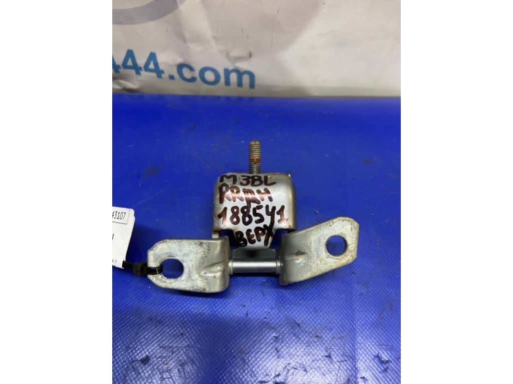 D461-72-210A | Петля двері верхня задн. прав. MAZDA 3 BL 09-13