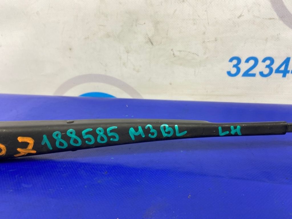 BBM4-67-321 | Поводок стеклоочистителя передний лев. MAZDA 3 BL 09-13 - Фото 2