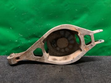 Важіль задньої підвіски нижній поперечний лів. INFINITI G25/G35/G37/Q40 06-14