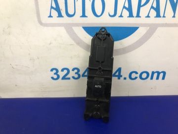 Кнопка стеклоподъемника передняя правая LEXUS ES300 ES330 01-06