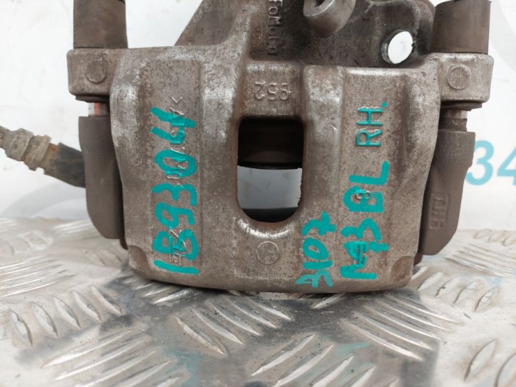 BPYK-26-61XC | Суппорт тормозной задн. прав. MAZDA 3 BL 09-13 - Фото 2