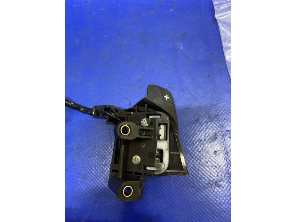 78560-TK4-A02ZB | Лепестки переключения передач прав. ACURA RDX 12-19 - Фото 2