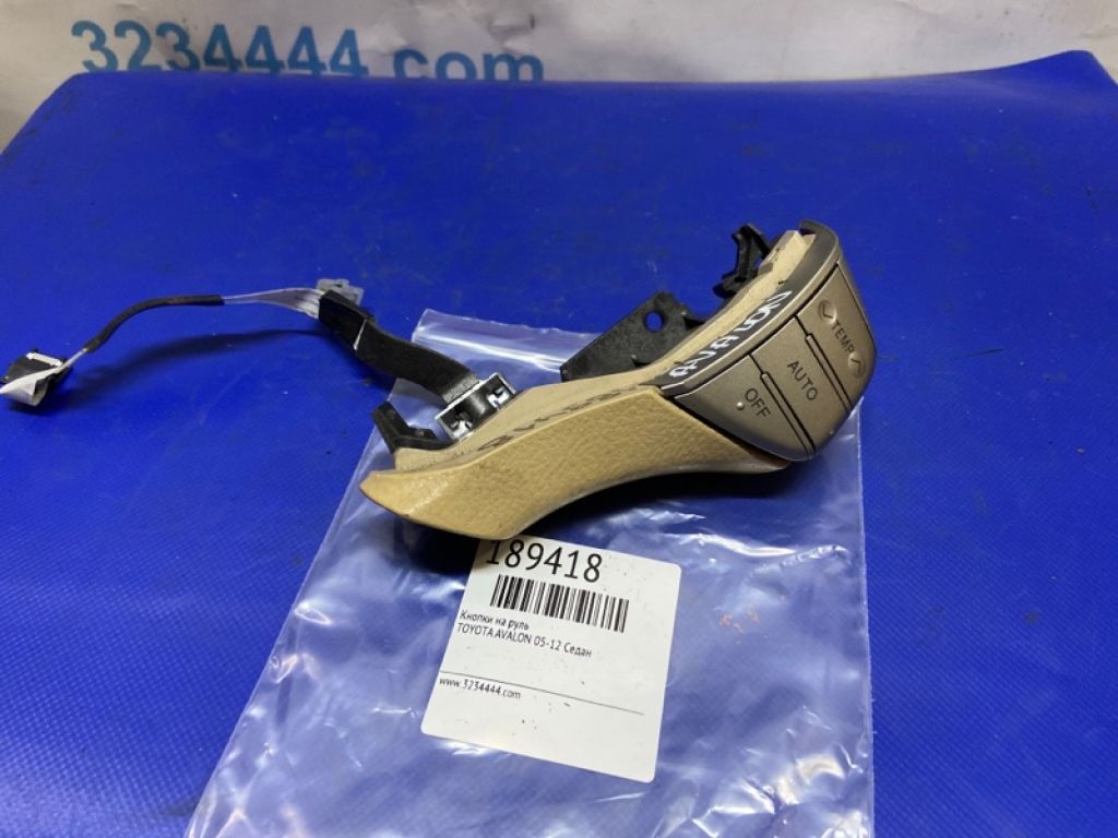 84250-07010-A0 | Кнопки на руль прав. TOYOTA AVALON 05-12