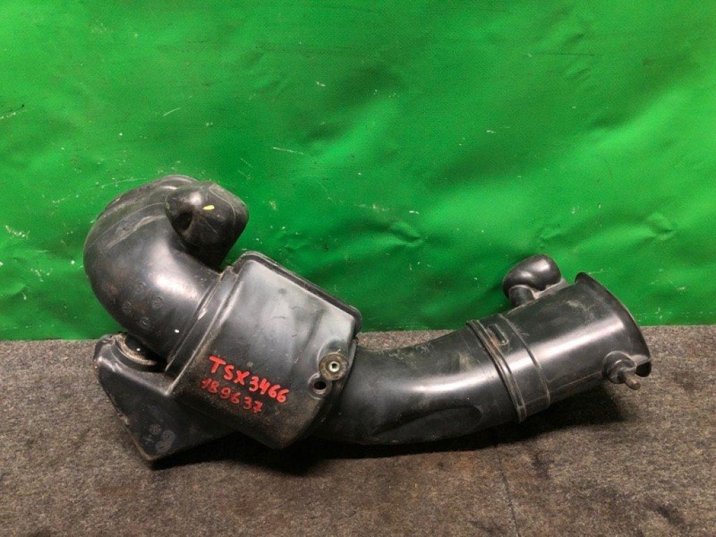 17250-RL5-A00 | патрубок повітряного фільтра ACURA TSX 08-14 - Фото 2