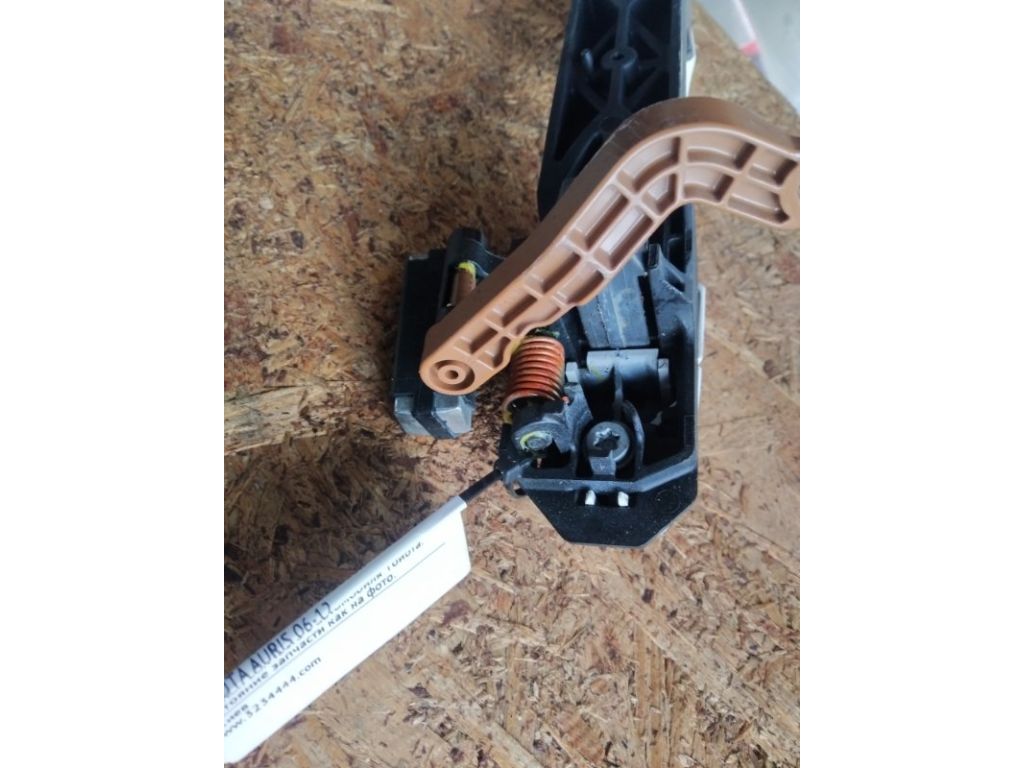 69211-12220-03 | Ручка двери наружная задн. лев. TOYOTA AURIS 06-12 - Фото 4