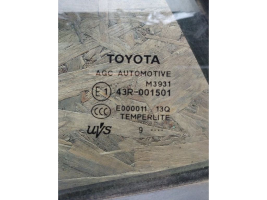 68124-02170 | Скло дверей глухе задн. лів. TOYOTA AURIS 06-12 - Фото 2