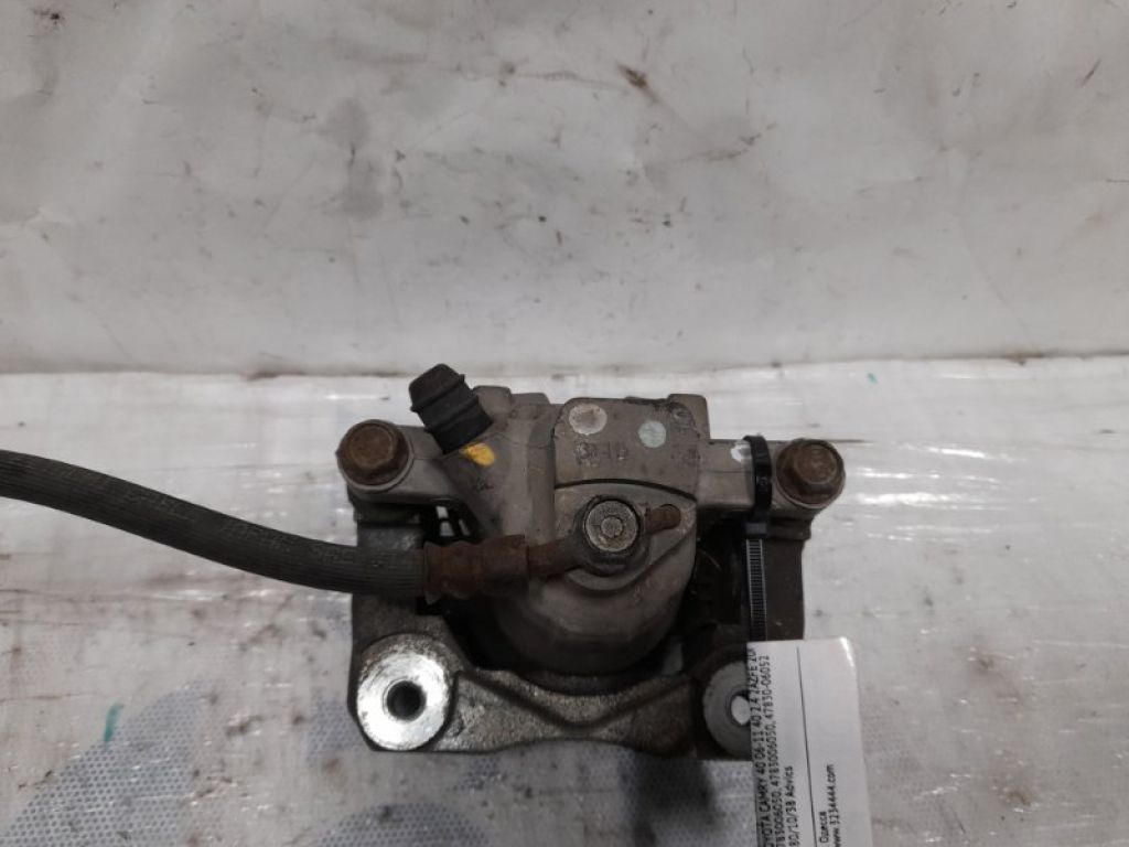 47830-06050 | Суппорт тормозной задн. прав. TOYOTA CAMRY 40 06-11 - Фото 3