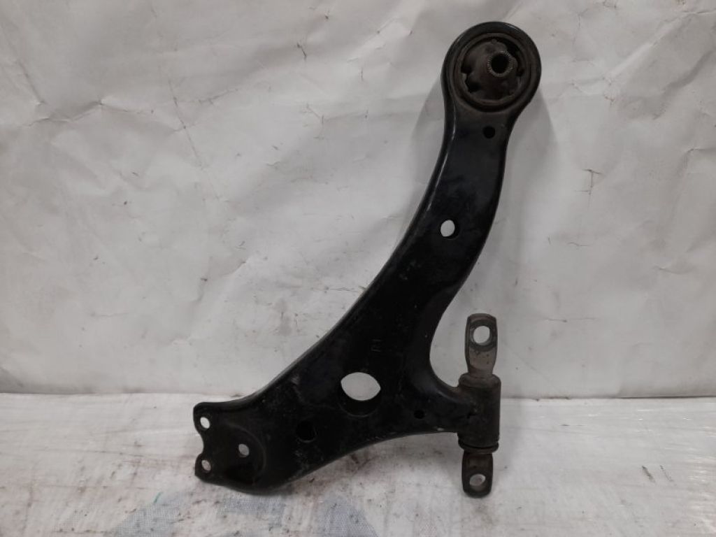48068-06150 | Рычаг передней подвески нижний прав. TOYOTA CAMRY 40 06-11