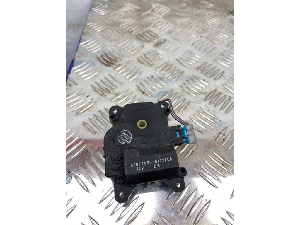 87106-07140 | Моторчик заслінки пічки TOYOTA TUNDRA 13- - Фото 2