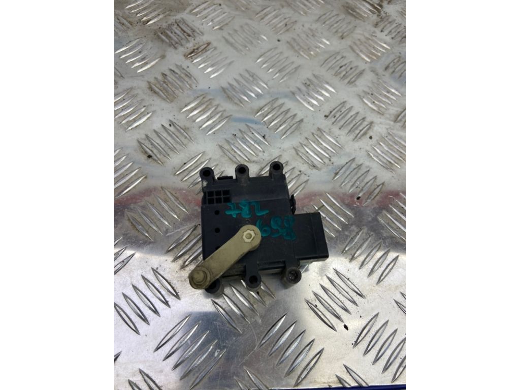 GP9A-61-A70A | Моторчик заслонки печки MAZDA CX-7 06-12