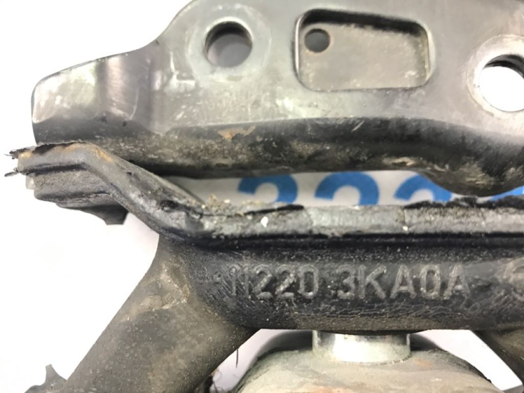 11220-3KA0A | Подушка двигателя лев. NISSAN MURANO Z51 07-14 - Фото 3