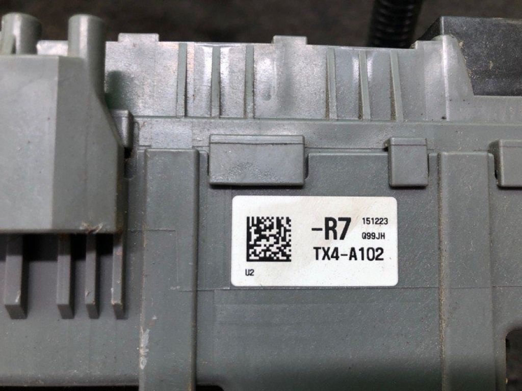 38200-TX4-A11 | Блок предохранителей салон ACURA RDX 12-19 - Фото 3