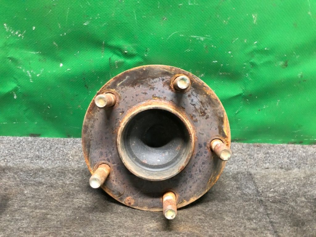 GS1D-26-15XA | Маточина колеса задн. MAZDA CX-7 06-12