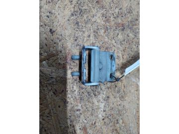 Петля кришки багажника прав. MITSUBISHI LANCER X 10 07-15