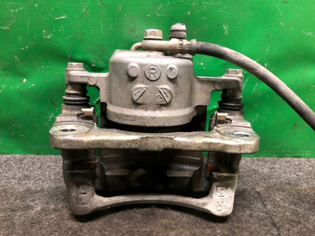 47730-47060 | Суппорт тормозной передн. прав. TOYOTA PRIUS - 30 09-17 - Фото 2