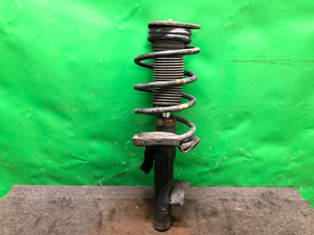 BP4L-34-700 | Амортизатор передн. прав. MAZDA 3 BK 03-08 - Фото 3