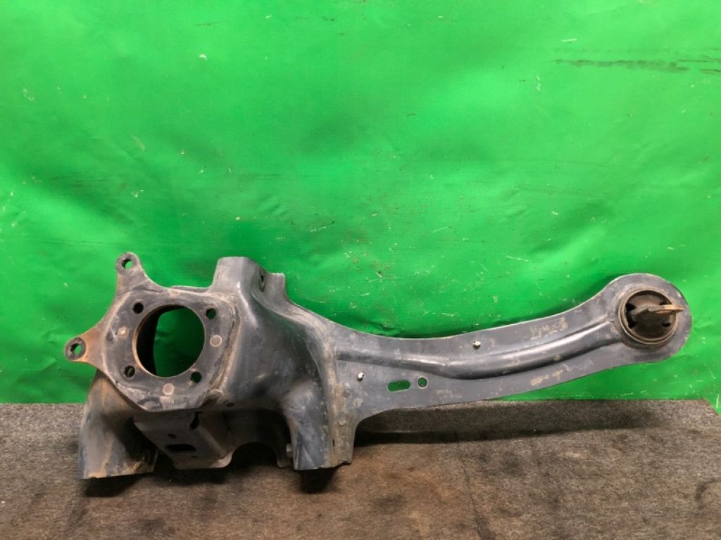 BBM4-28-200A | Рычаг задней подвески продольный прав. MAZDA 3 BL 09-13