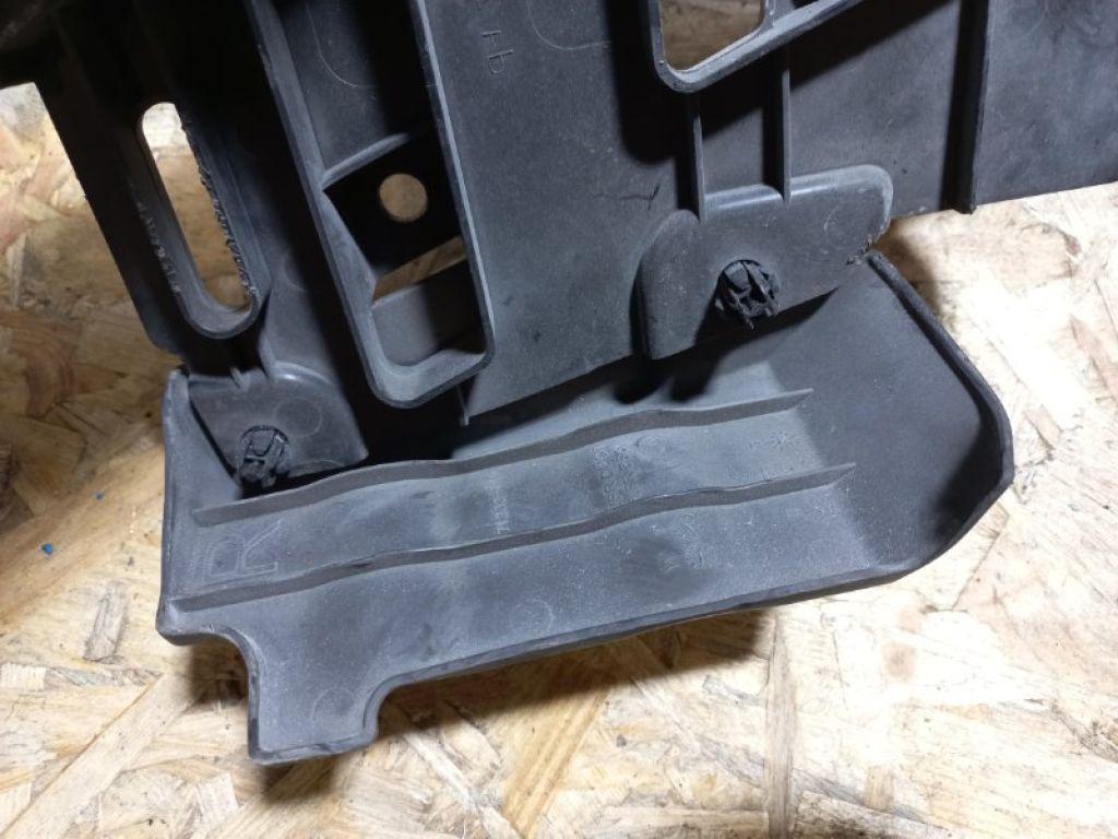 71124-TX6-A00 | Накладка на рамку радіатора ACURA ILX 12-16 - Фото 4