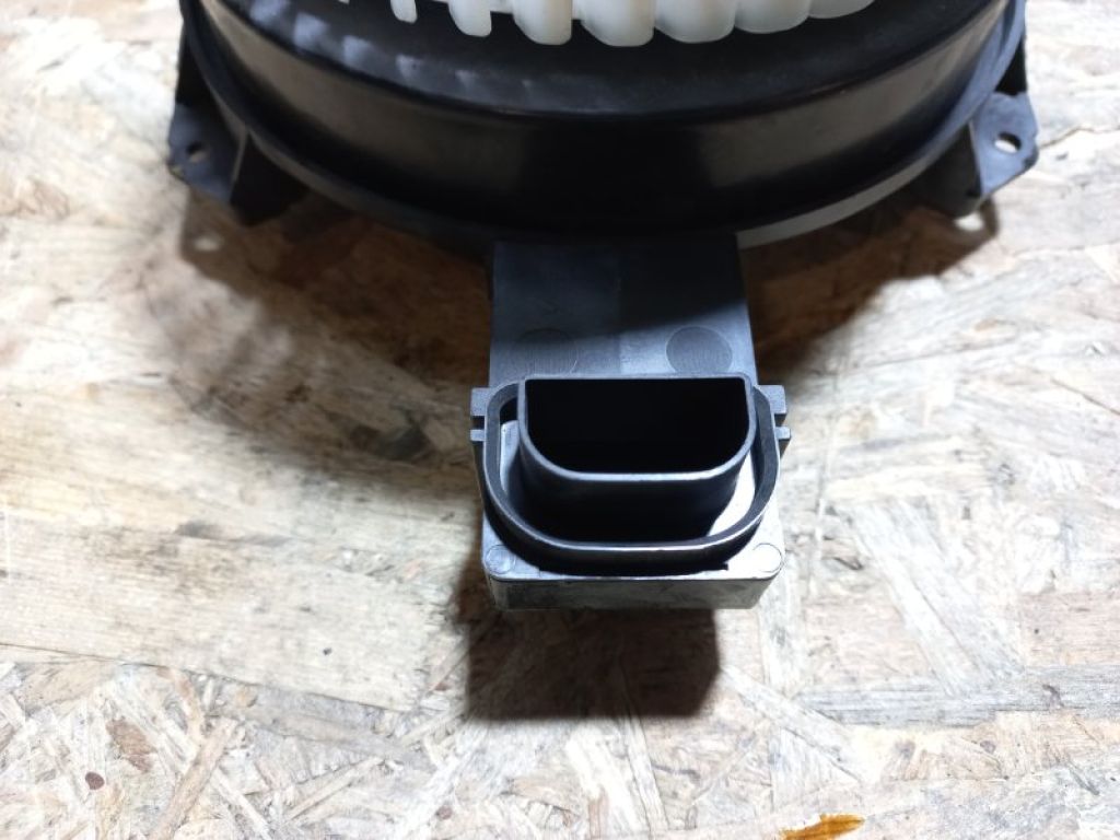 79310-TR6-A71 | Моторчик пічки ACURA ILX 12-16 - Фото 4