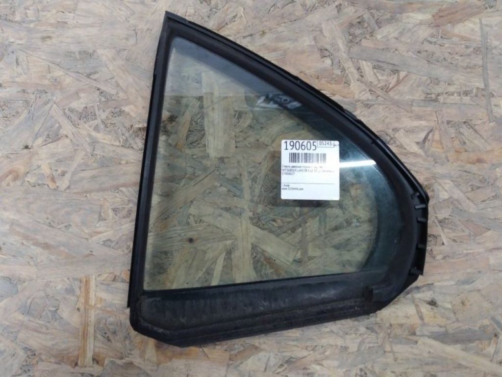 5740A017 | Стекло двери глухое задн. лев. MITSUBISHI LANCER X 10 07-15