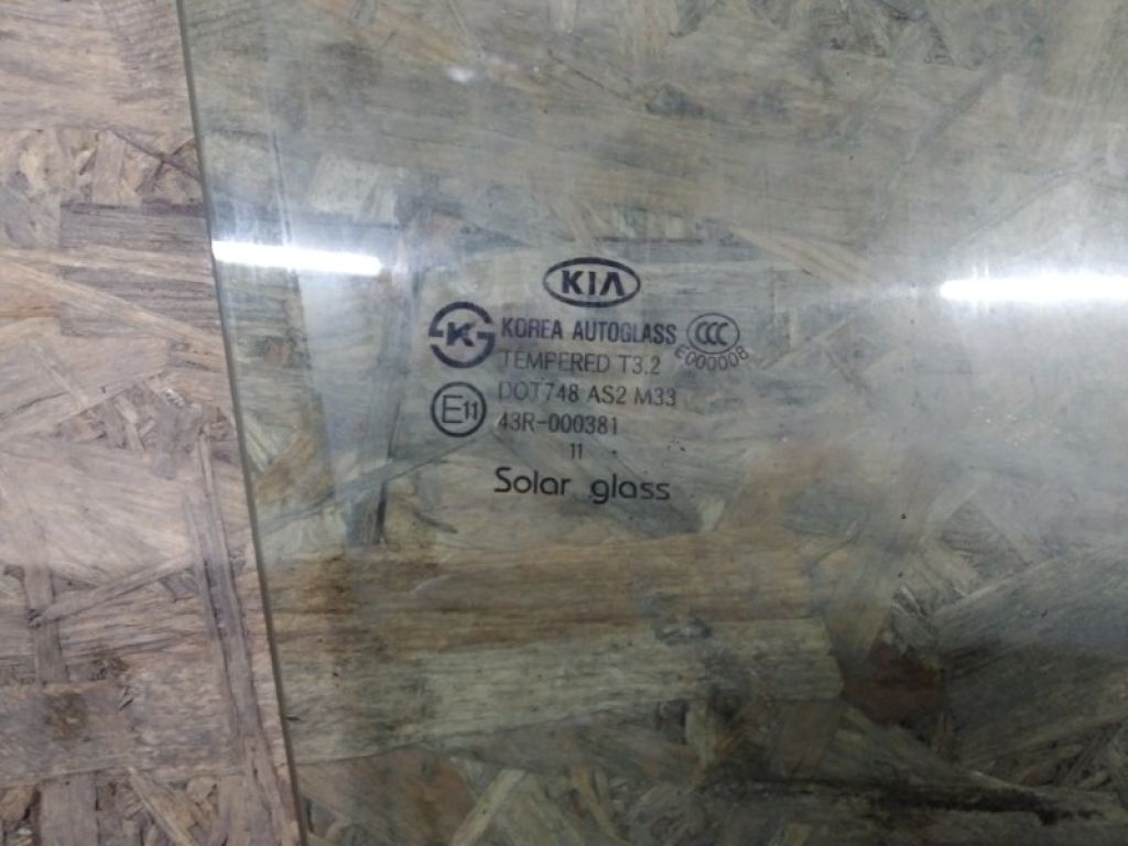 82421-2K000 | Стекло двери передн. прав. KIA SOUL AM 08-13 - Фото 2