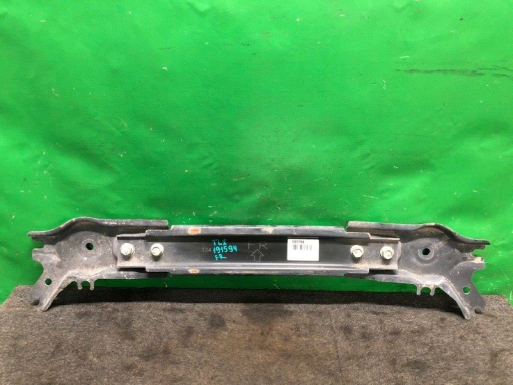 50277-TZ4-A00 | Крепление балки подвески передн. ACURA TLX 14-17