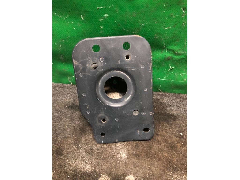 85210-CG000 | Кронштейн підсилювача заднього бампера прав. INFINITI FX S50 03-08 - Фото 3