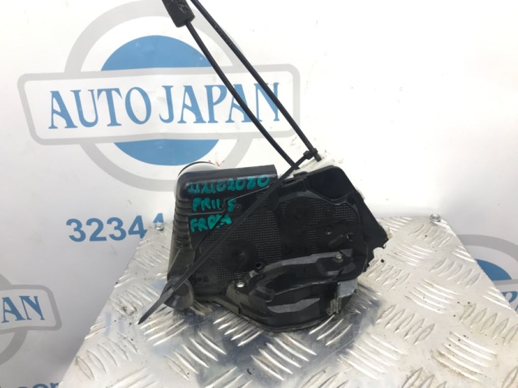 69030-47110 | Замок двери передн. прав. TOYOTA PRIUS - 30 09-17