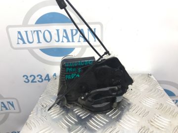 Замок двері передн. прав. TOYOTA PRIUS - 30 09-17
