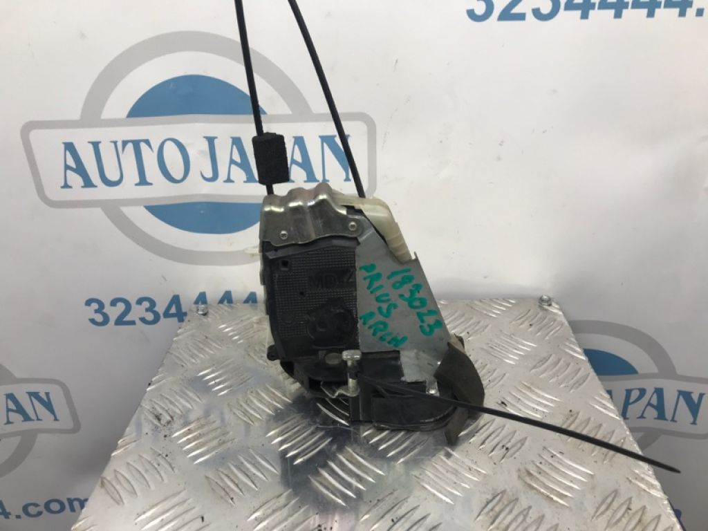69060-47070 | Замок двери задн. лев. TOYOTA PRIUS - 30 09-17